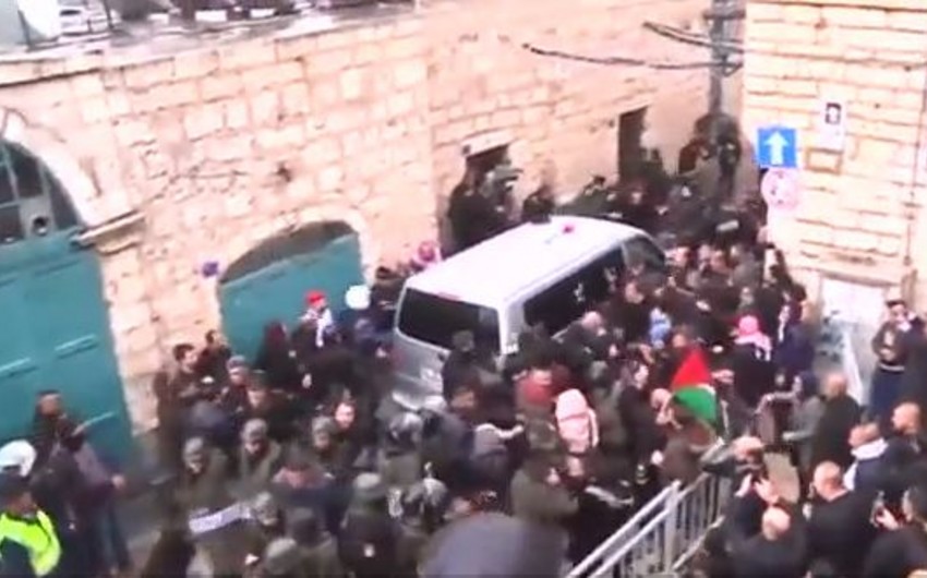 Толпа палестинцев напала на кортеж патриарха Иерусалимского в канун Рождества - ВИДЕО