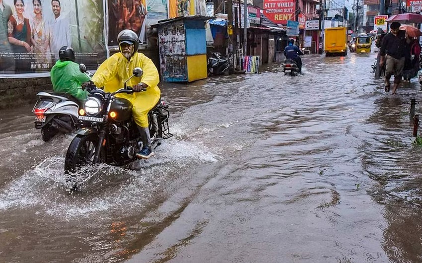 На северо-востоке Индии более 640 тыс. человек пострадали от наводнения