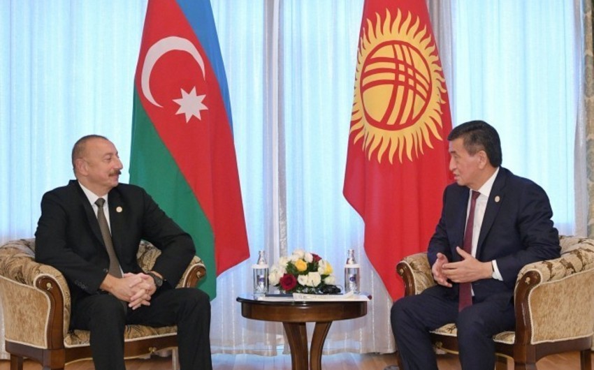 Президент Ильхам Алиев встретился с президентом Кыргызстана Сооронбаем Жээнбековым