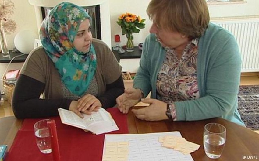 Германия организует языковые курсы для 100 тысяч беженцев стоимостью €121 млн