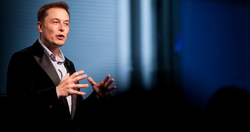 Elon Musk becomes first person to reach net worth of $400B