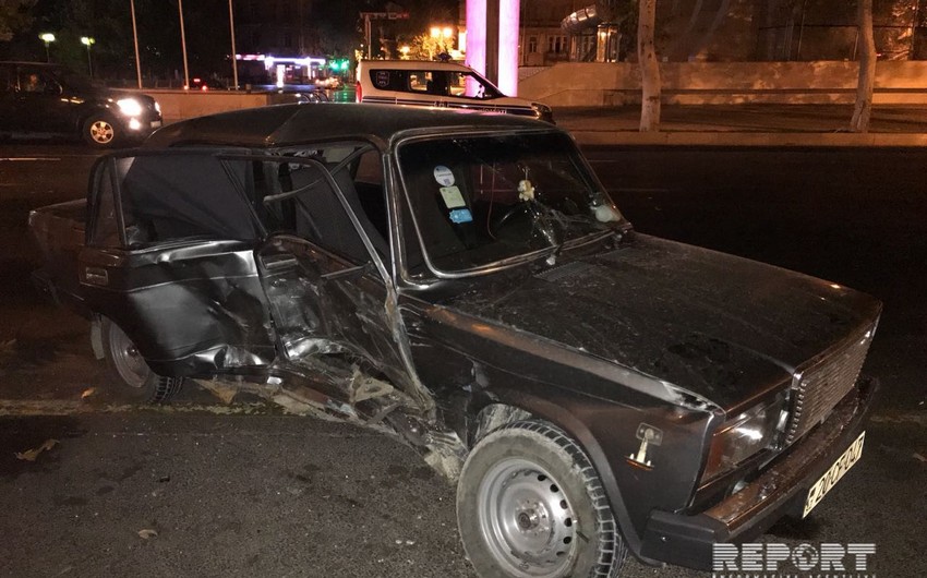 В Баку водитель такси устроил аварию, проехав на красный свет - ФОТО - ВИДЕО - ОБНОВЛЕНО
