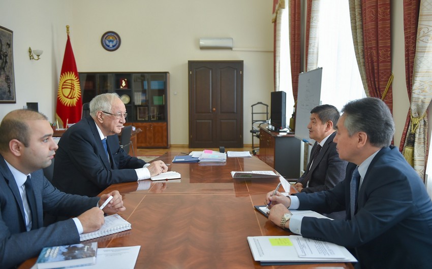Председатель Кабмина Кыргызстана принял посла Азербайджана