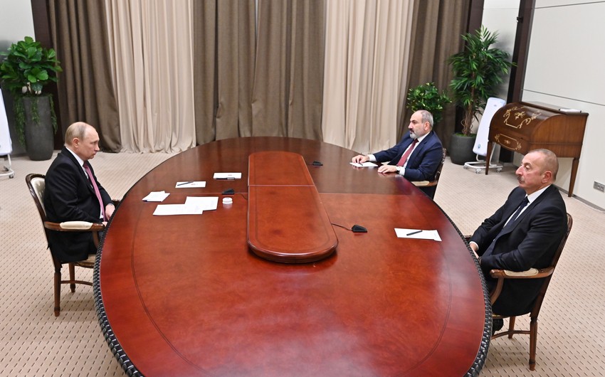 В Сочи состоялась трехсторонняя встреча между лидерами Азербайджана, России и Армении