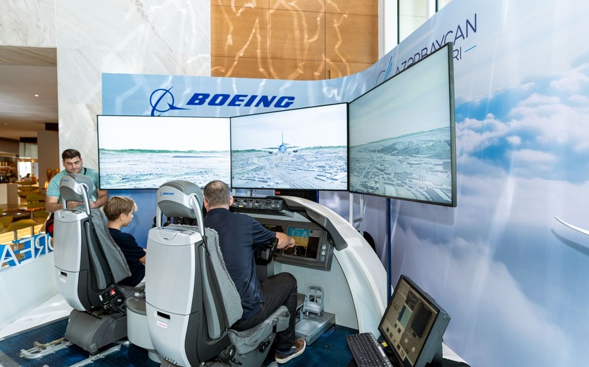 AZAL showcases Boeing 787 Dreamliner flight simulator in Baku