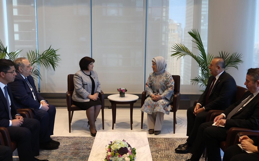 Сахиба Гафарова встретилась в Нью-Йорке с Мевлютом Чавушоглу и Эмине Эрдоган