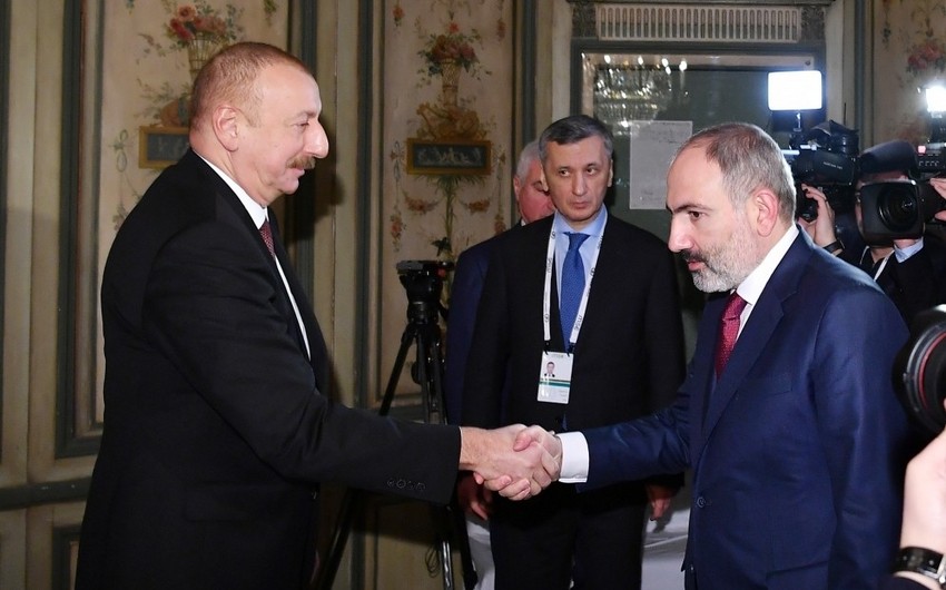 Началась встреча между Ильхамом Алиевым и Пашиняном - ФОТО