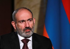 Премьер Армении отбыл в Россию для участия в трехсторонней встрече
