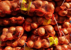 Азербайджан сократил импорт лука с основного рынка поставок более чем в 120 раз