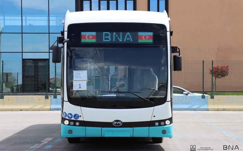 В Баку на маршрутную линию запущен первый электробус