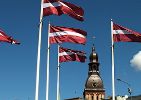 Латвия собирается лишить гражданства лиц, поддерживающих военные преступления