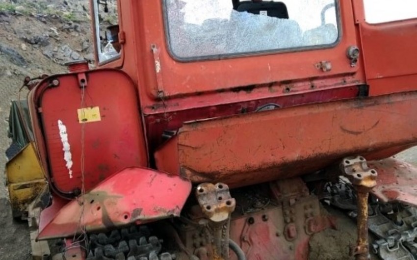 MN: Erməni silahlı bölmələri Göygöldə traktoru snayper atəşinə tutub, itki yoxdur