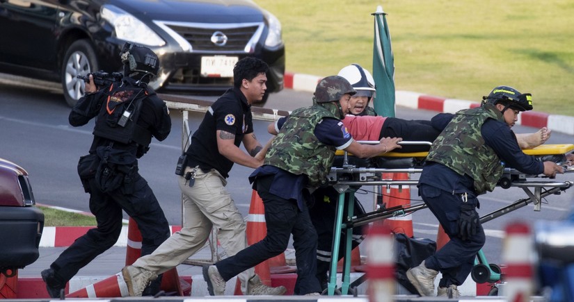 Man on shooting rampage in Thailand killed by police