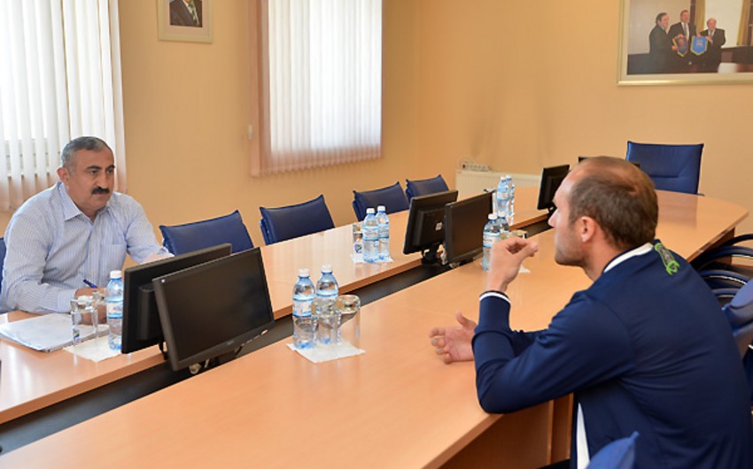 Назим Сулейманов встретился с тренерами