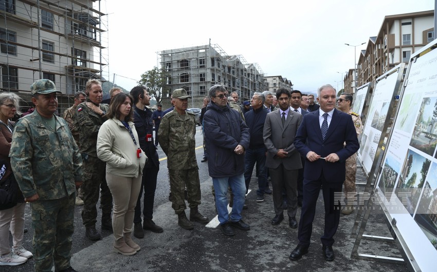 Foreign diplomats view construction of settlement, educational complex in Azerbaijan's Kalbajar