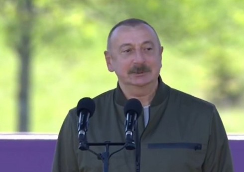 Ильхам Алиев поздравил азербайджанский народ с открытием фестиваля 