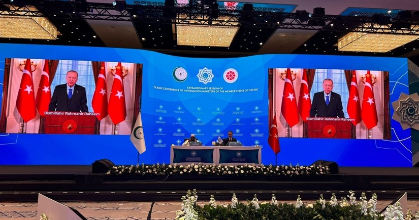 Azərbaycan İƏT-in İstanbulda keçirilən nazirlər konfransının sessiyasında təmsil olunub