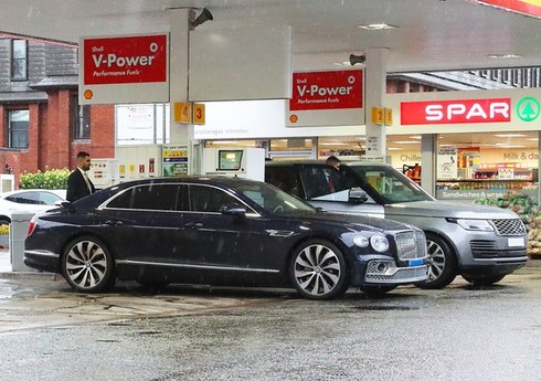 Нехватка топлива в Великобритании оставила Роналду без бензина для его Bentley