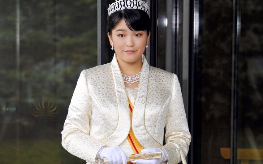 Granddaughter of Japanes Emperor loses ttitle of princess