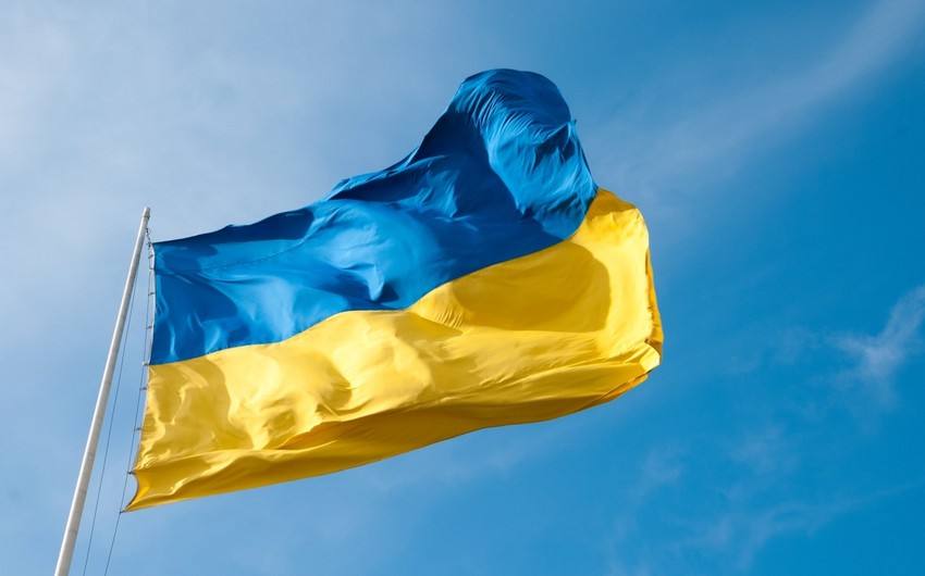 В Крыму подняли флаг Украины