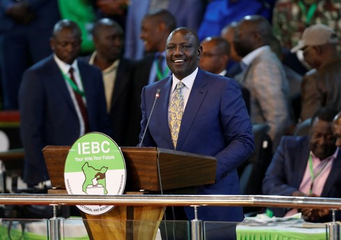 Президент Кении назначил 11 министров своего кабинета