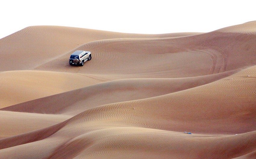 Двое британских туристов спасены в пустыне в ОАЭ