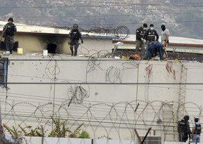 Colombia declares emergency in prisons after guard attacks