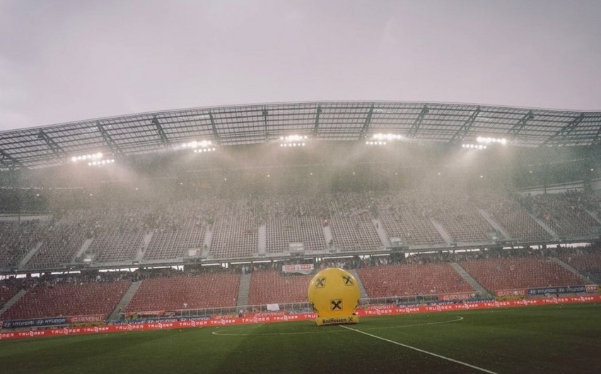 Avstriya - Almaniya oyunu güclü yağış səbəbindən gec başlayıb