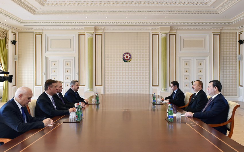 President Ilham Aliyev receives Russian State Duma delegation