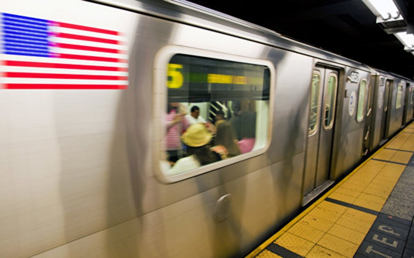 Девять человек пострадали при задымлении в метро в Нью-Йорке
