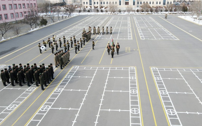 Combined Arms Army holds graduation ceremony of graduates from Warrant officers and Long-term active military servicemen courses 