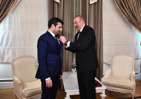 Ильхам Алиев наградил Сельджука Байрактара орденом "Карабах"