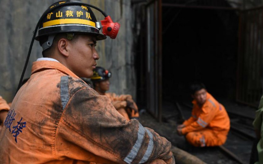 ​При аварии на шахте в Китае погибли шесть человек