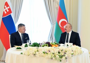 От имени президента Азербайджана дан официальный обед в честь премьер-министра Словакии