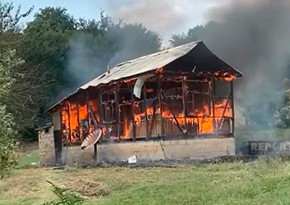 Cəlilabadda yaşayış evi yanaraq kül olub 