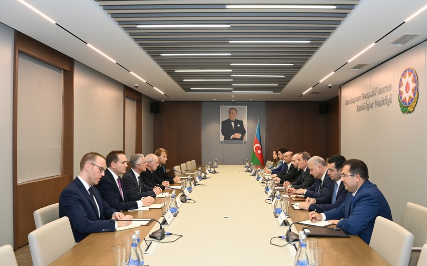 Anqlikan Kilsəsinin dini rəhbəri genişmiqyaslı mina təhdidləri barədə məlumatlandırılıb