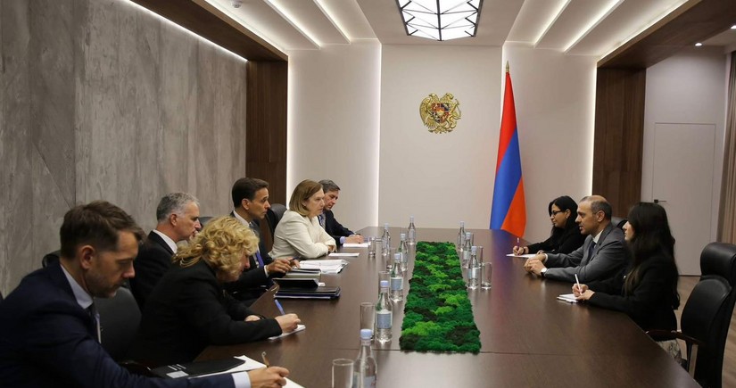 Secretary of Armenia's Security Council discusses Baku-Yerevan peace talks with US Deputy Assistant Secretary of State