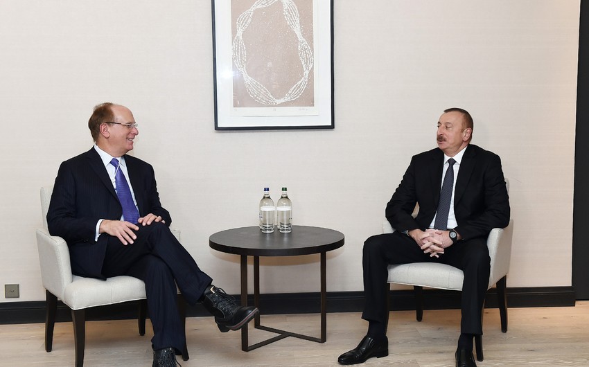 Президент Ильхам Алиев встретился в Давосе с исполнительным директором американской компании Black Rock