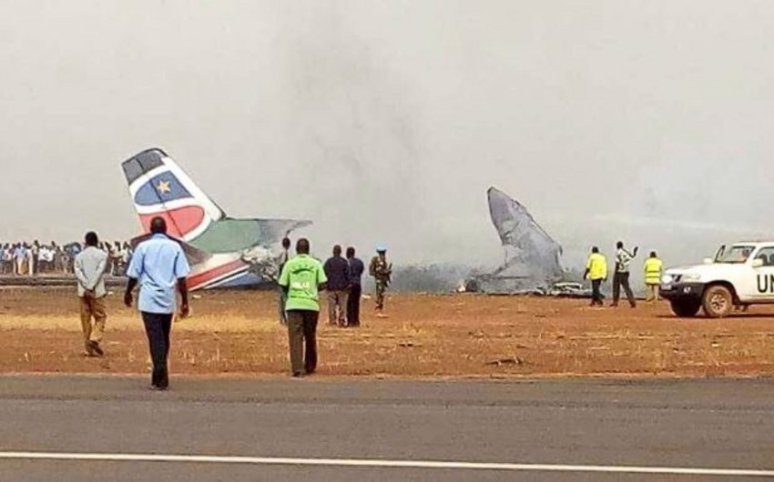 Все пассажиры и экипаж разбившегося в Южном Судане самолета выжили - ОБНОВЛЕНО