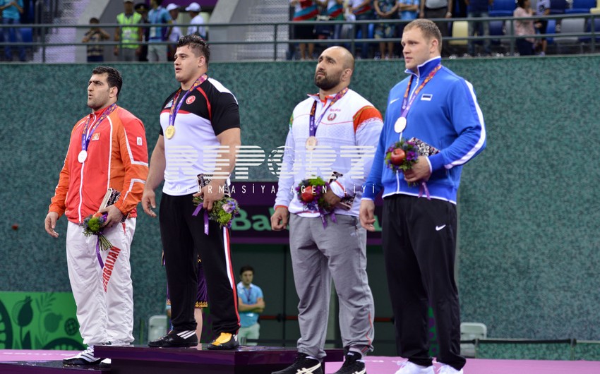 Azərbaycan millisi Bakı 2015də 13-cü medalını qazanıb