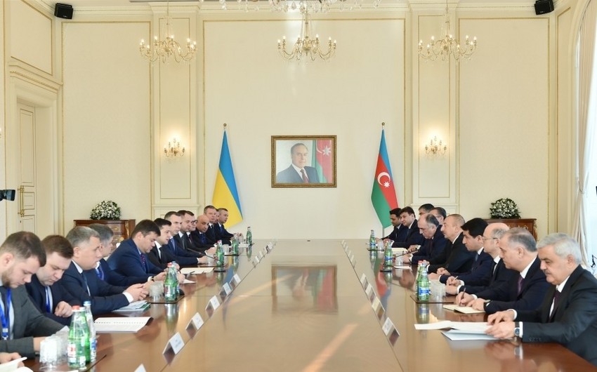 Состоялась встреча президентов Азербайджана и Украины в расширенном составе