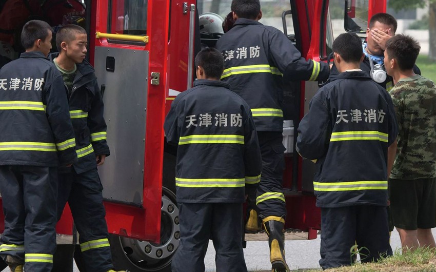 В Шанхае восемь человек погибли в пожаре на промышленном объекте