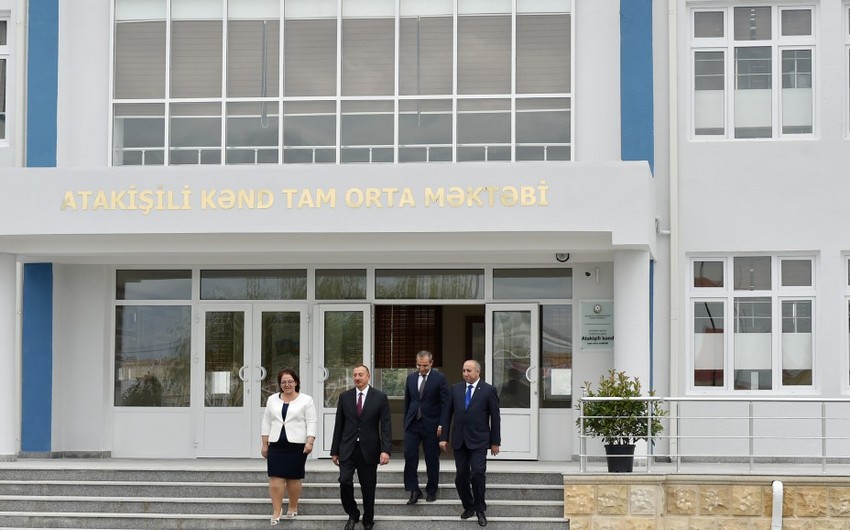 Azərbaycan Prezidenti Kürdəmirdə məktəb binasının açılışında iştirak edib