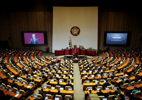 Cənubi Koreya parlamenti birinci xanıma qarşı araşdırma ilə bağlı qanunu rədd edib