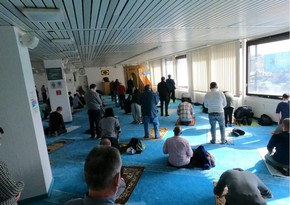 В различных мечетях Европы прочитаны молитвы в память о жертвах Ходжалы