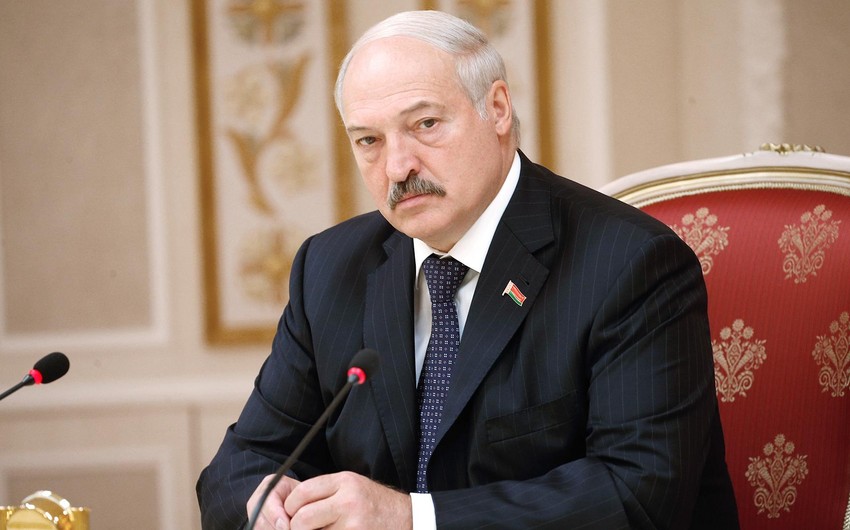Lukaşenko Belarusdakı vəziyyəti Putinlə müzakirə etmək istəyir