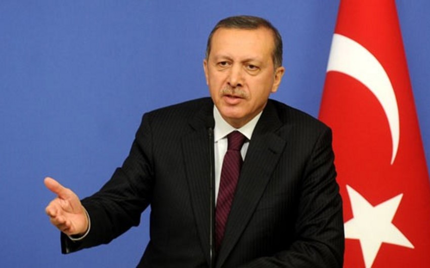 ​Президент Турции подал в суд на немецкого комика