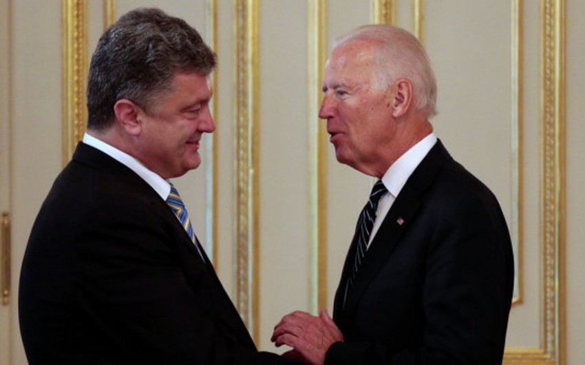 Вице-президент США обсудит в Киеве борьбу с коррупцией в Украине