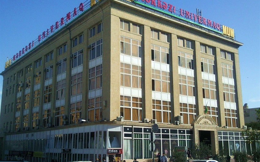 В Баку продавщица украла золотые изделия в Центральном универмаге на сумму 50 тыс. манат