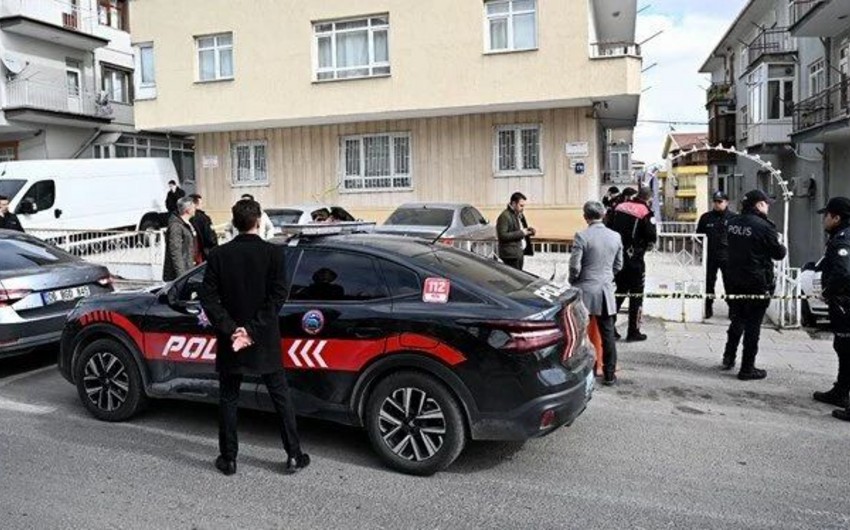 Ankarada qadın iki azyaşlı övladını öldürüb, birinə isə ağır xəsarət yetirib